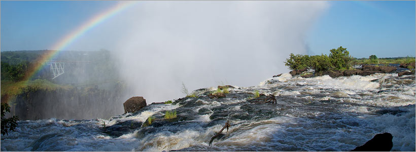 The Magnificent Victoria Falls - the smoke that thunders The Magnificent Victoria Falls - the smoke that thunders